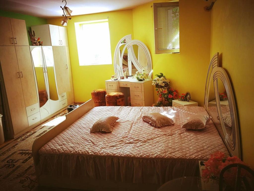 Two Bedroom Townhouse Mika روس المظهر الخارجي الصورة